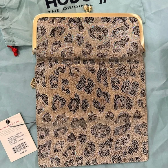 HOBO Rachel Cheetah Shimmer ladies wallet - Picture 2 of 7